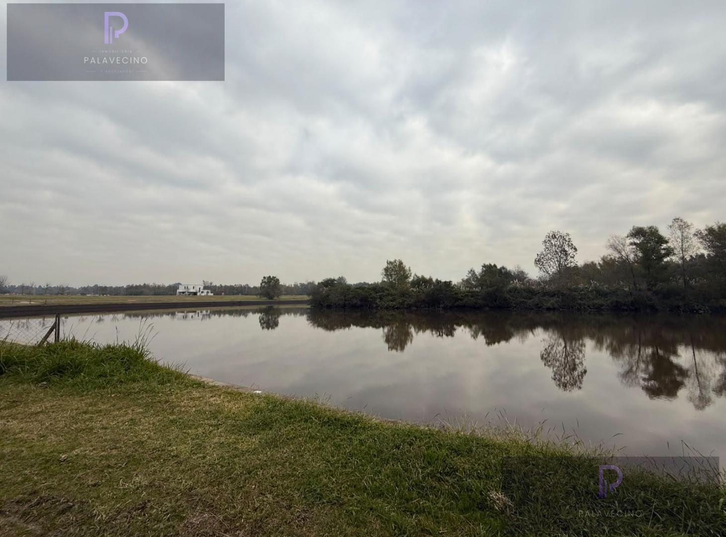 Foto de Terreno en Venta Barrio El Cazal Salida al Rio, imagen 4