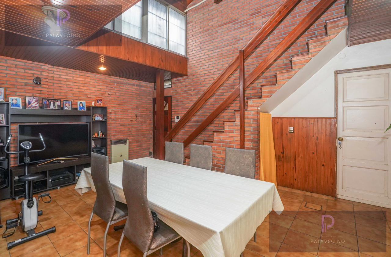 Foto de VENTA DE 2 PH UNIFICADOS EN VILLA URQUIZA, imagen 2