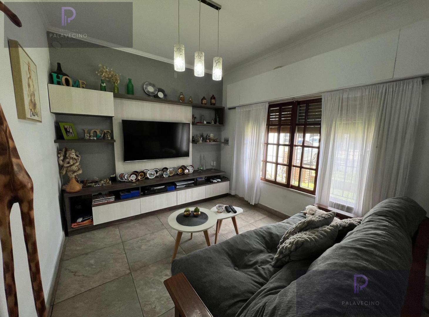 Foto de VENTA CASA 6 AMB. C/QUINCHO, PARRILLA, PILETA - BELLA VISTA, imagen 4