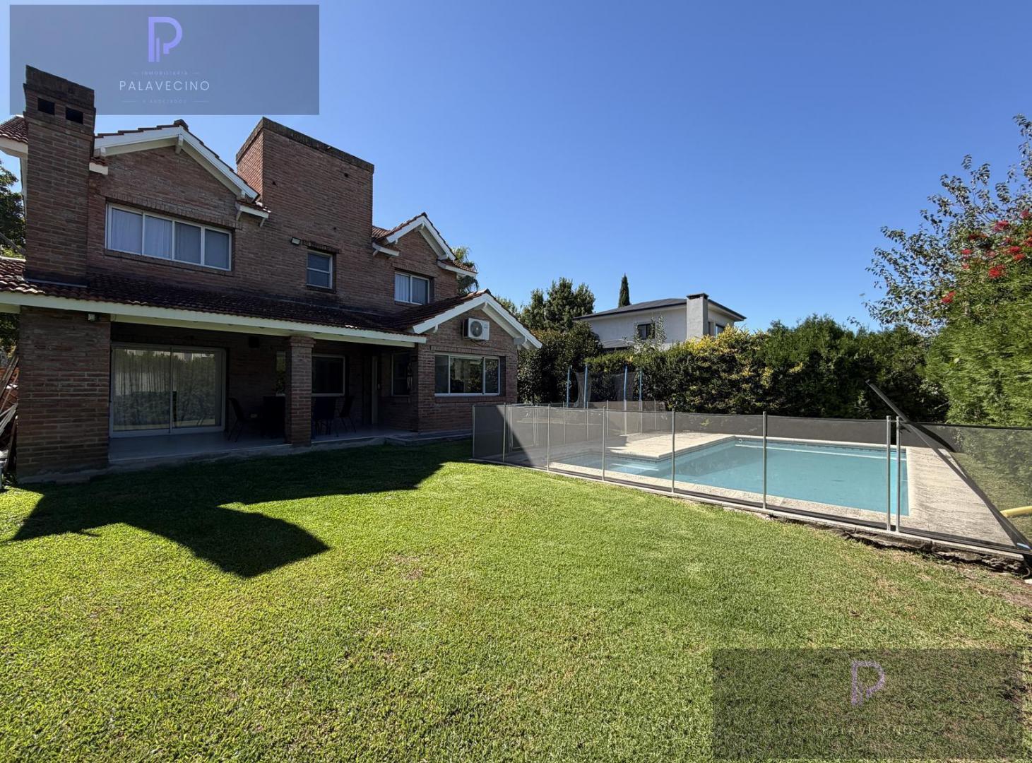 Foto de VENTA CASA 5 AMBIENTES CON JARDIN Y PILETA Bº LA DELFINA, PILAR, imagen 1