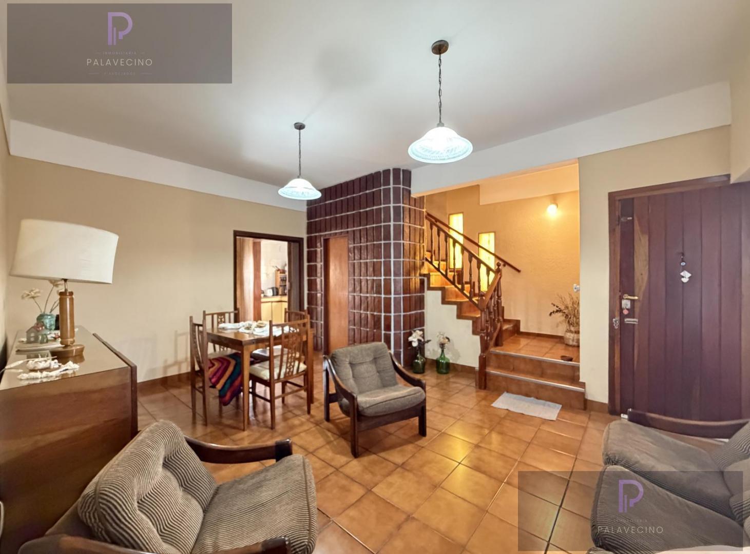 Foto de VENTA CASA 4 AMBIENTES, PATIO, GARAGE Y GALPÓN - BERNAL, imagen 4