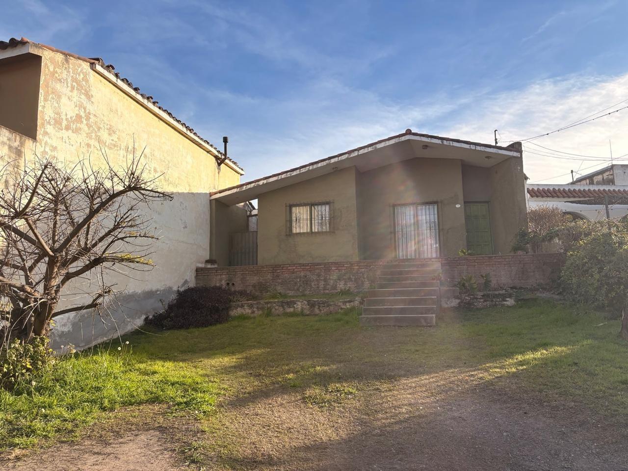 Foto de VENDO CASA A RESTAURAR 3 DORM - UNQUILLO -, imagen 1