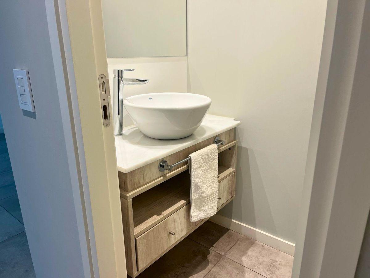 Foto de Departamento de 2 ambientes en venta en Plaza Mitre, imagen 1