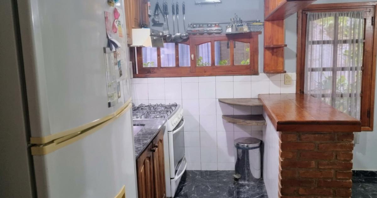 Foto de VENTA CASA 3 DORMITORIOS COCHERA PATIO ZONA OESTE, imagen 1