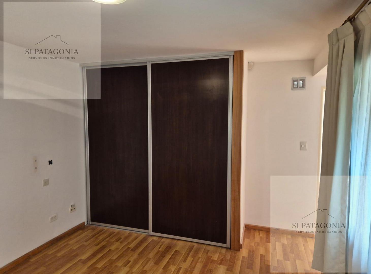 Foto de Departamento de 2 Ambientes con Cochera y Baulera en Pleno Centro, imagen 5