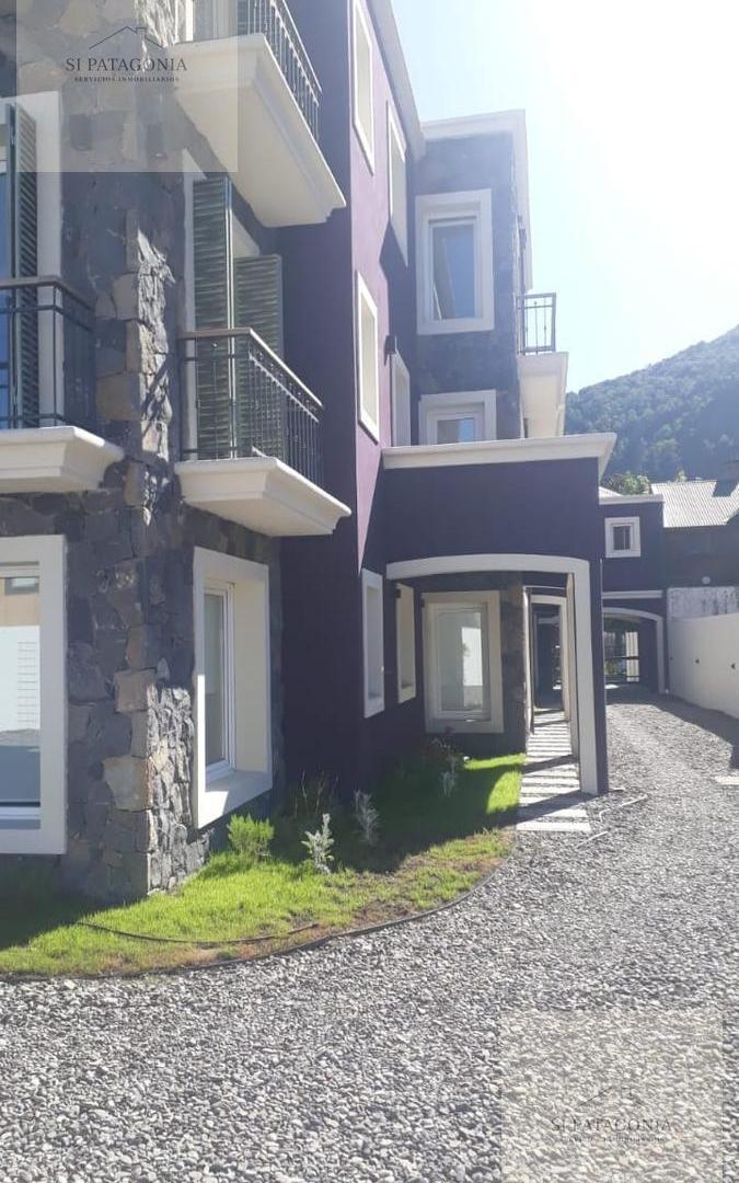 Moderno monoambiente en planta baja