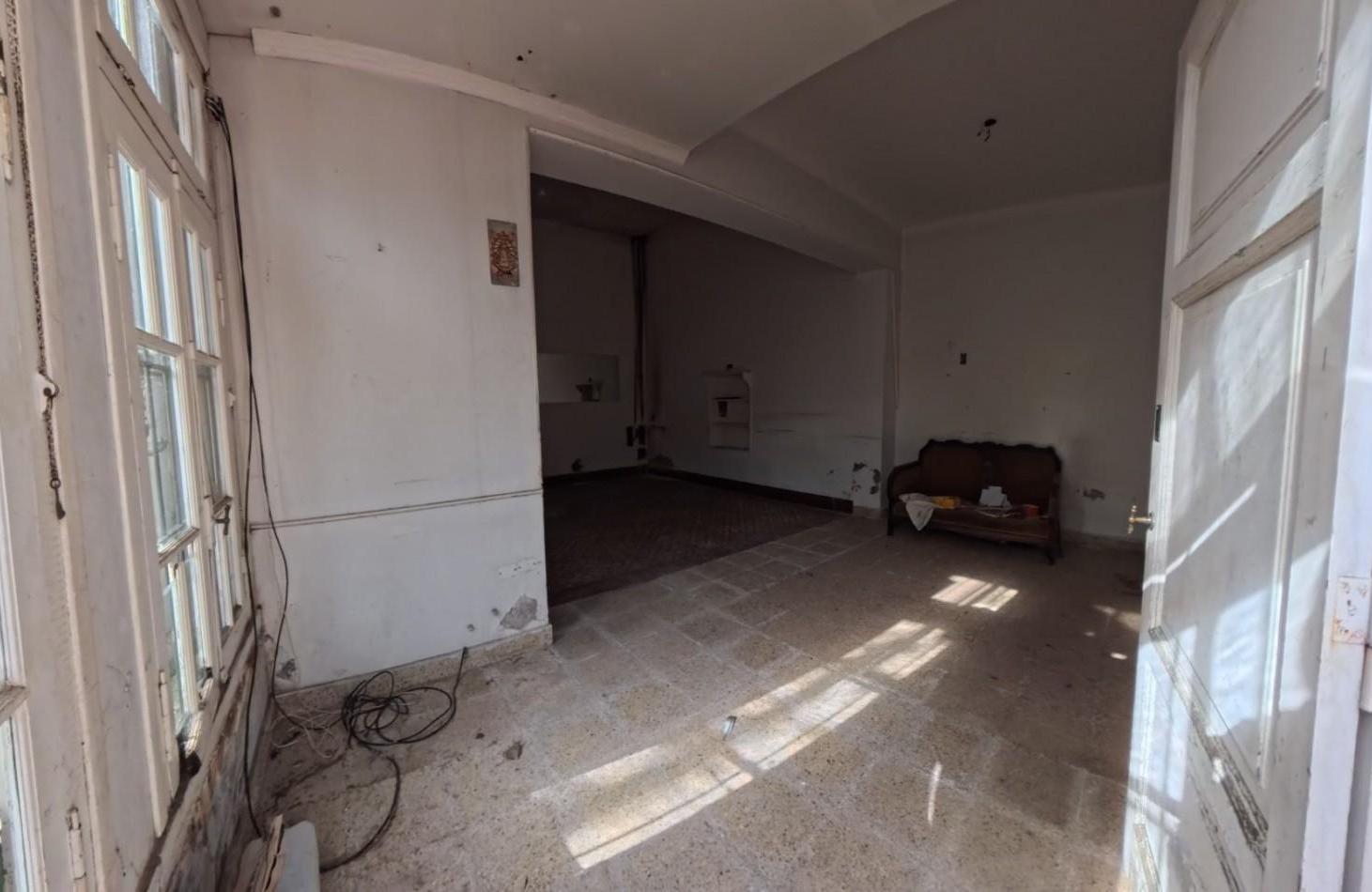 Foto de Casa 3 ambientes a refaccionar en La Perla., imagen 3