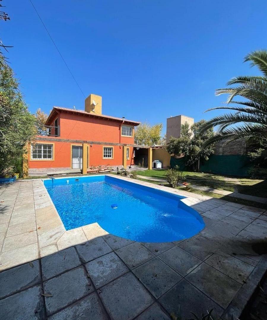Foto de Venta casa en Barrio Cordón del Plata Chacras de Coria, imagen 1