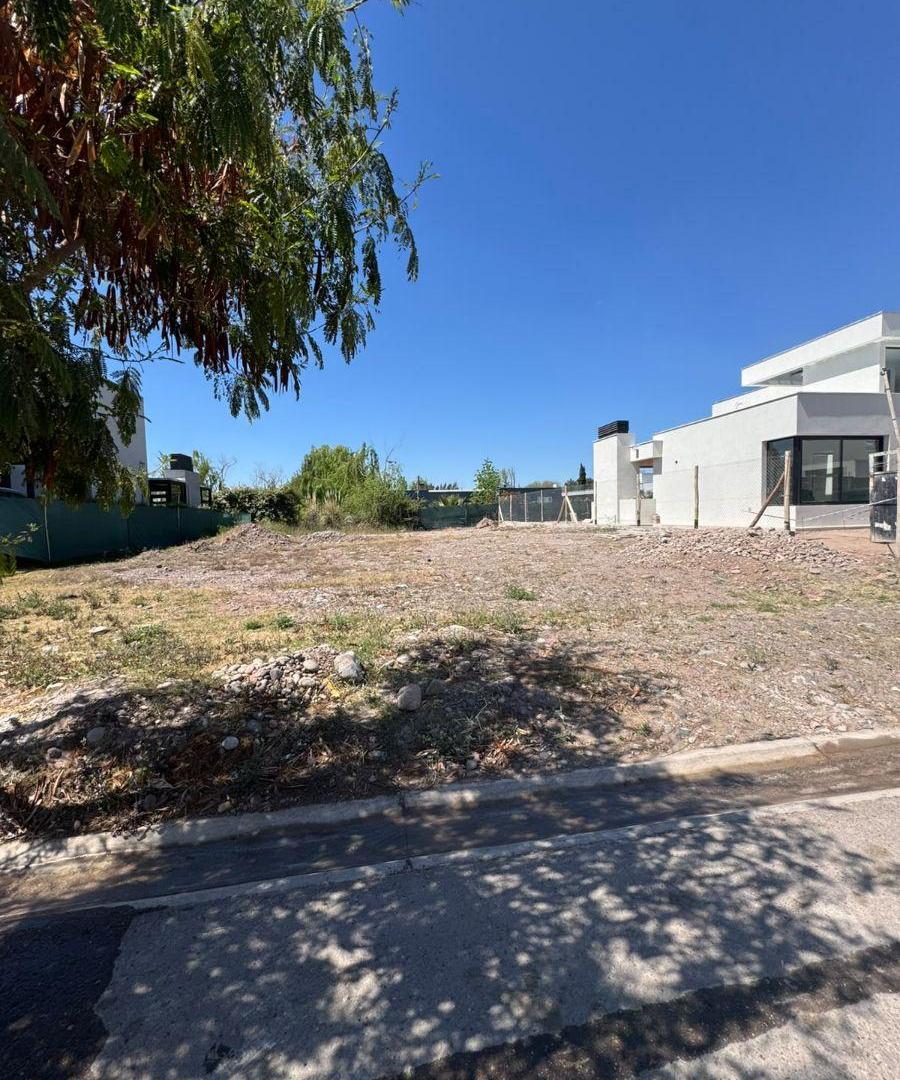 Foto de Venta lote de 500m2 en Barrio Gran Boedo Maipu, imagen 1