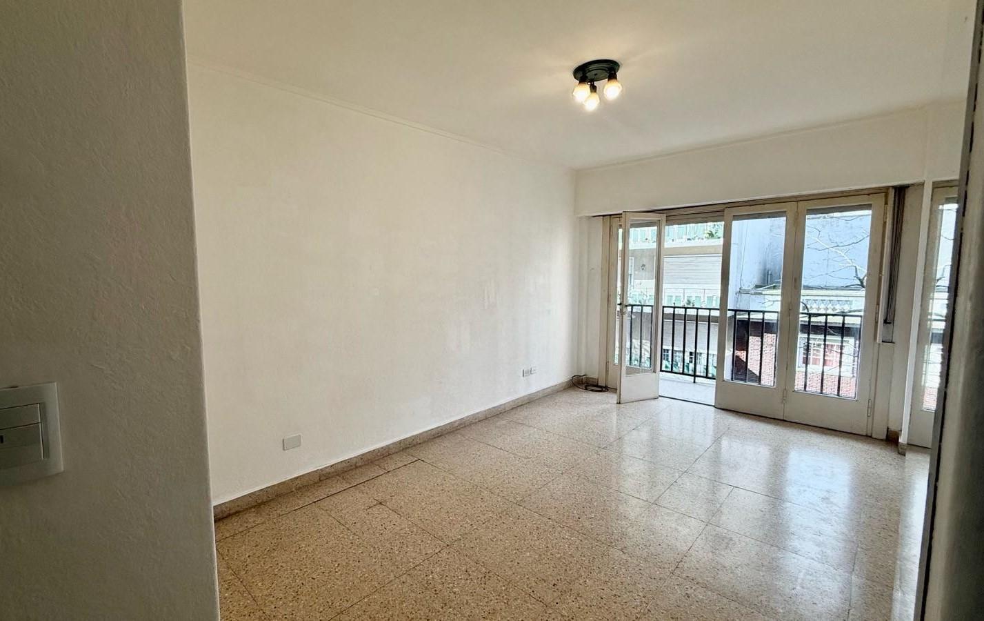 Foto de ¡OPORTUNIDAD EN PLAZA MITRE! Departamento de 1 Ambiente Impecable, imagen 4