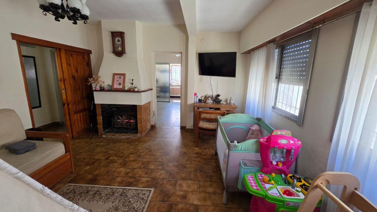 Foto de Venta Casa 4 Amb. c/ Garage Doble y Galería – en calle 25 e/ 14 y 15, imagen 2