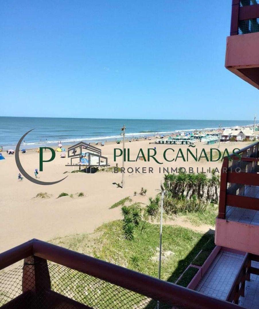 Foto de Departamento 3 ambientes con excelente vista al mar, cocina separada, imagen 3