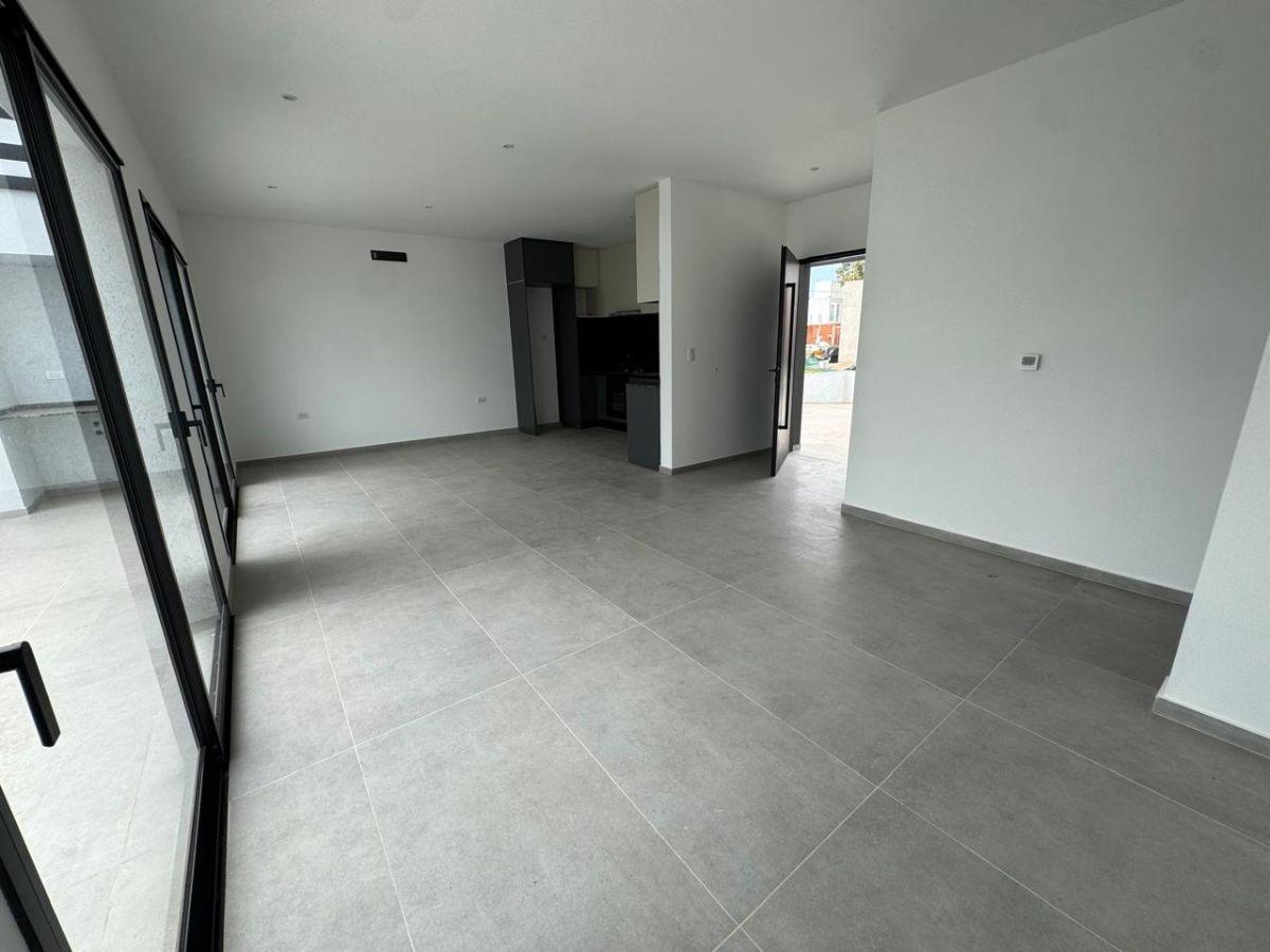 Foto de CASA EN UNA PLANTA - 3 DORMITORIOS - RINCONES DE MANANTIALES, imagen 5