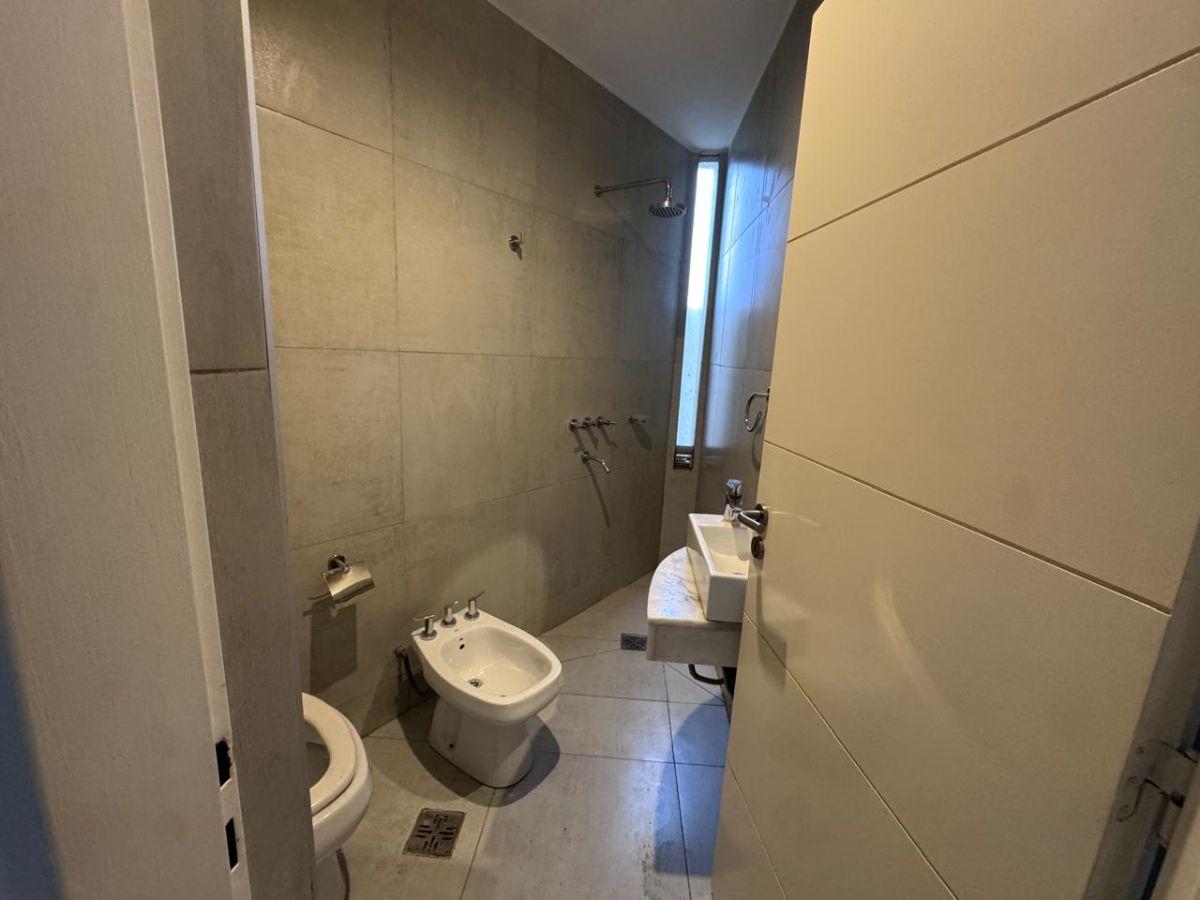 Foto de VENTA CASA CAMPO DE VUELO 3 - 3 DORMITORIOS + CUARTO DE SERVICIO, imagen 3