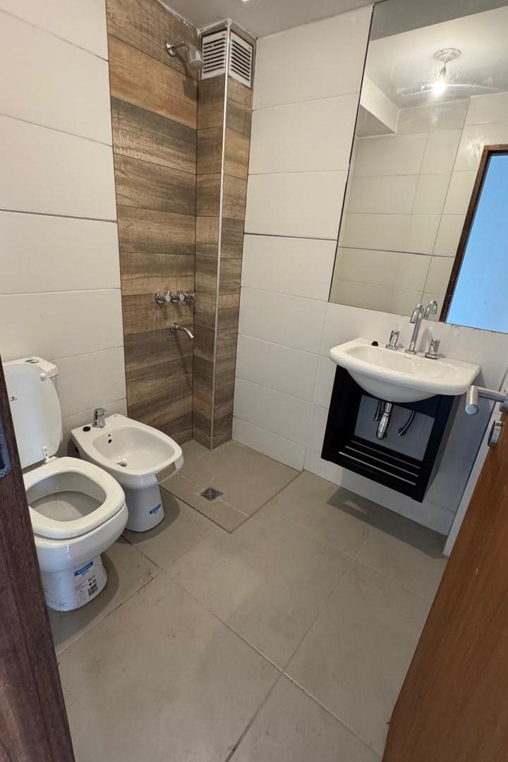 Foto de Departamento semipiso a estrenar en Alvear 4876. Apto crédito, imagen 2