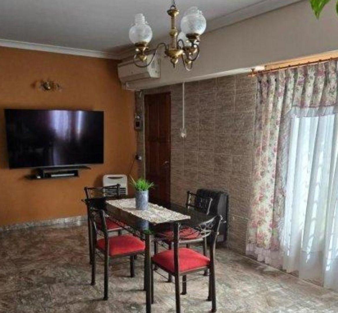 Foto de ¡VENDEMOS CASA DE TRES AMBIENTES, CON COCHERA MAS DEPARTAMENTO, imagen 1