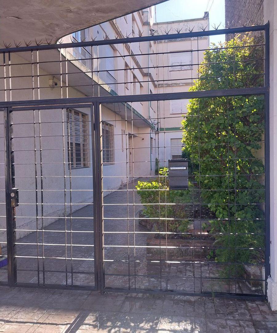 Foto de Castelar Centro 4 ambientes amplios, viví con espacio, imagen 3