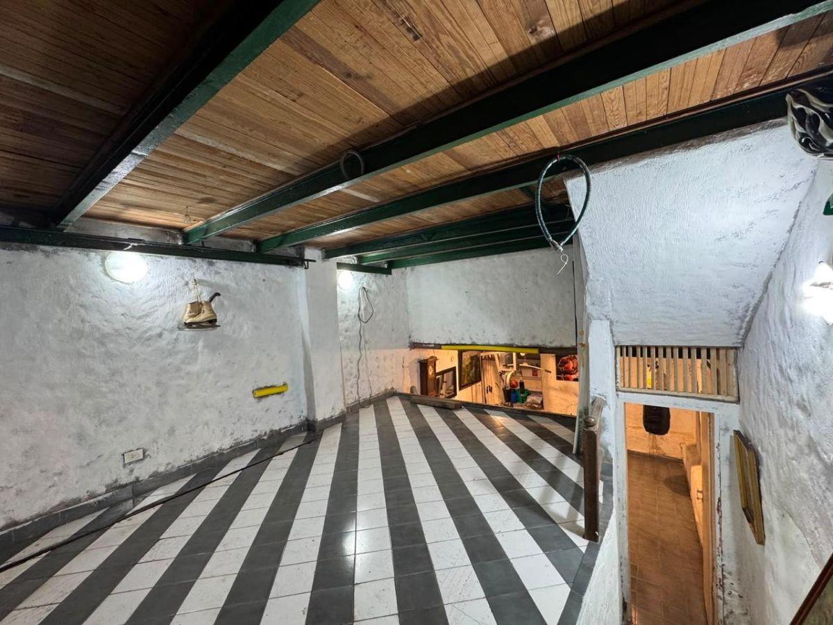 Foto de Casa con cochera, sotano, patio y terraza- apta proyecto inmobiliario, imagen 4