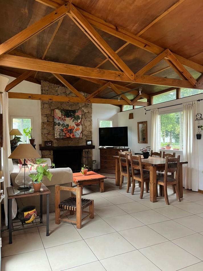Foto de Casa de Bosque en Peralta Ramos a Pasos del Mar, imagen 1