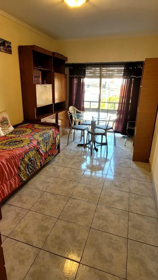 Foto de DEPARTAMENTO 2 AMBIENTES AL FRENTE CON BALCON - ALQUILER 24 MESES, imagen 5