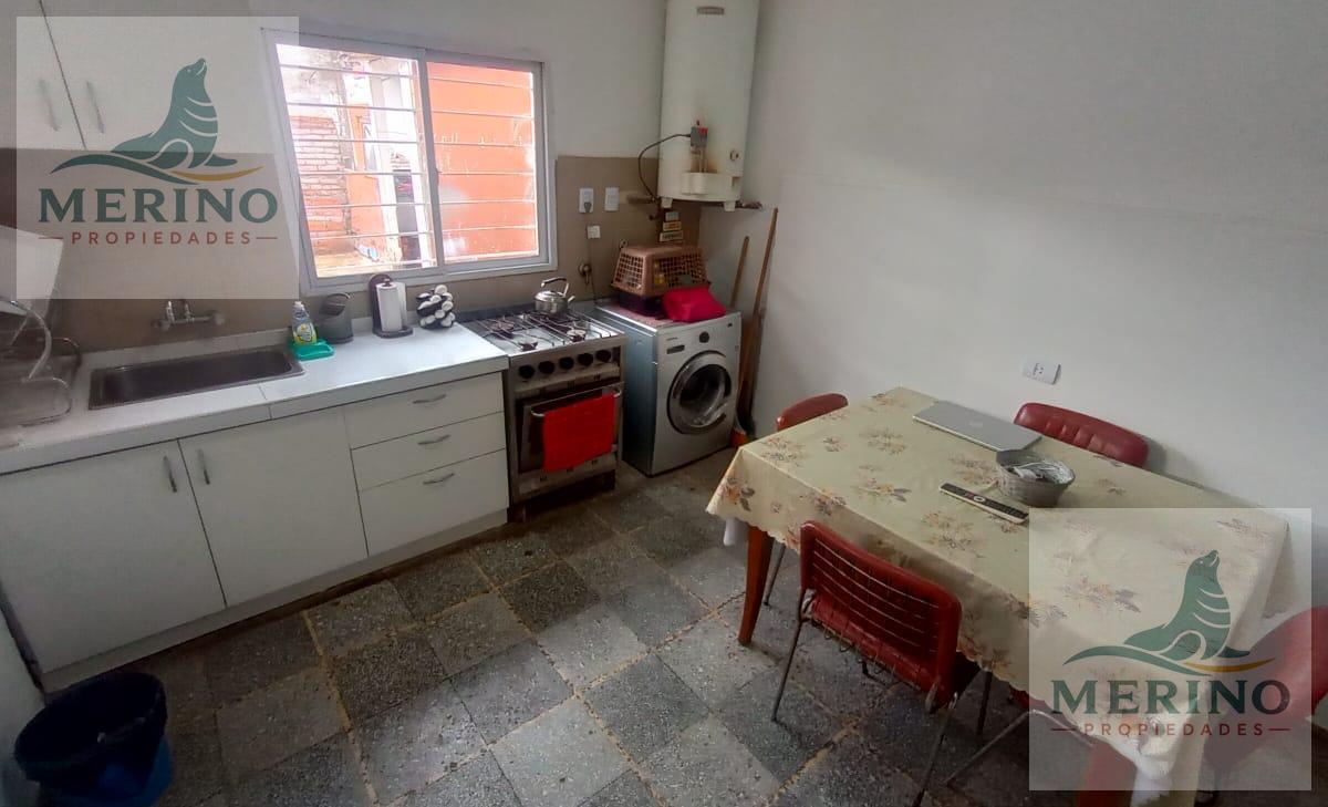 Foto de CASA DE 3 AMBIENTES CON GRAN PARQUE Y COCHERA EN BARRIO POMPEYA, imagen 1