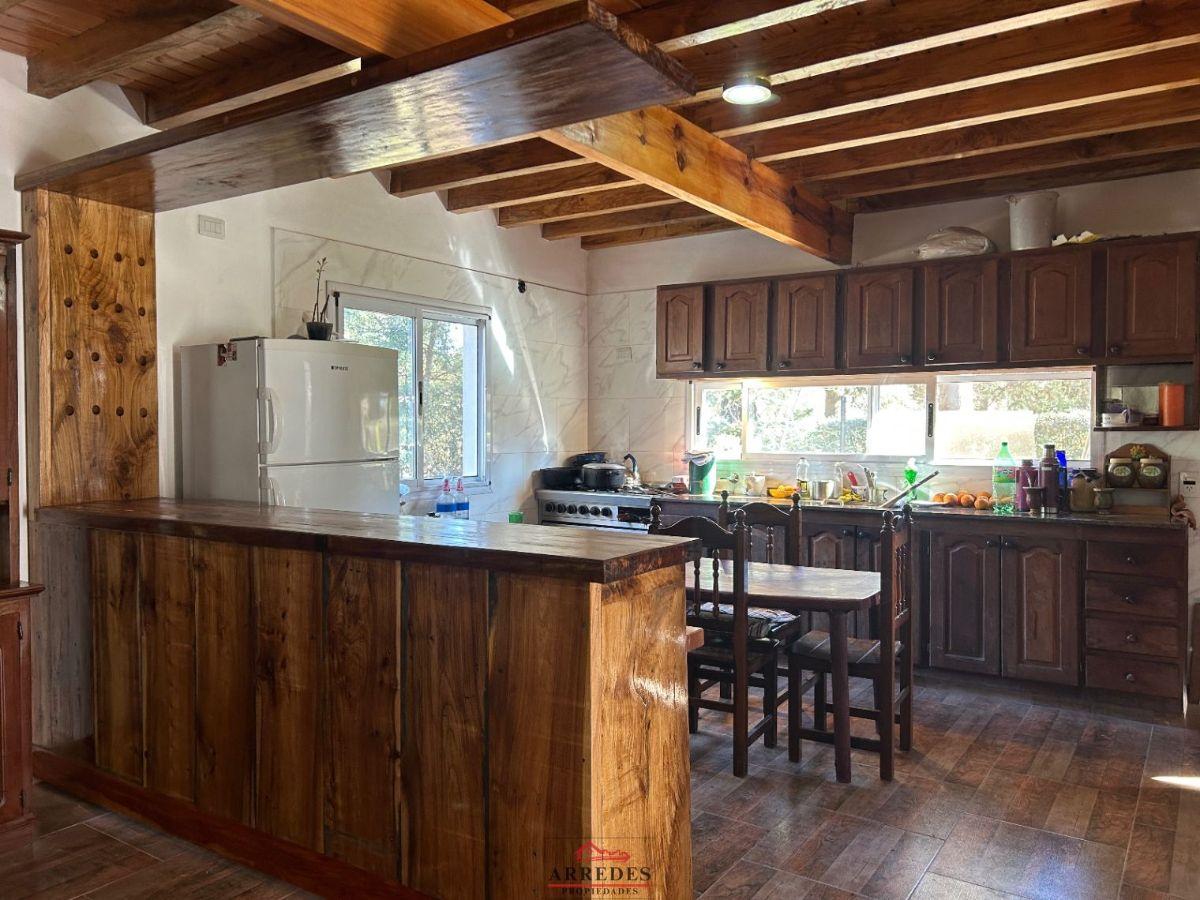 Foto de Venta · Casa 4 ambientes · Lote de 2316 m2 · Los Pinos, imagen 3