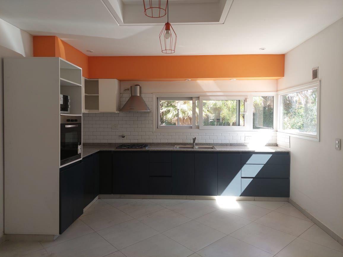 Foto de Venta casa Bosque Zapiola, imagen 4