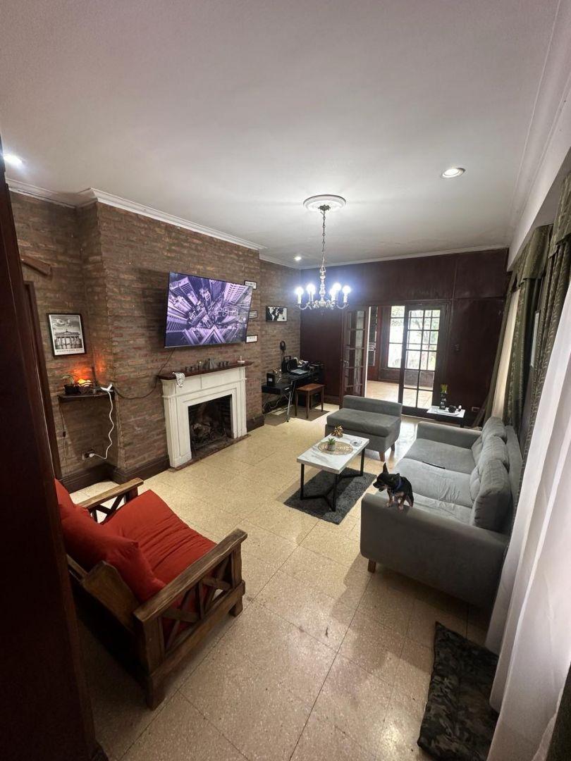 VENTA CASA en parque leloir