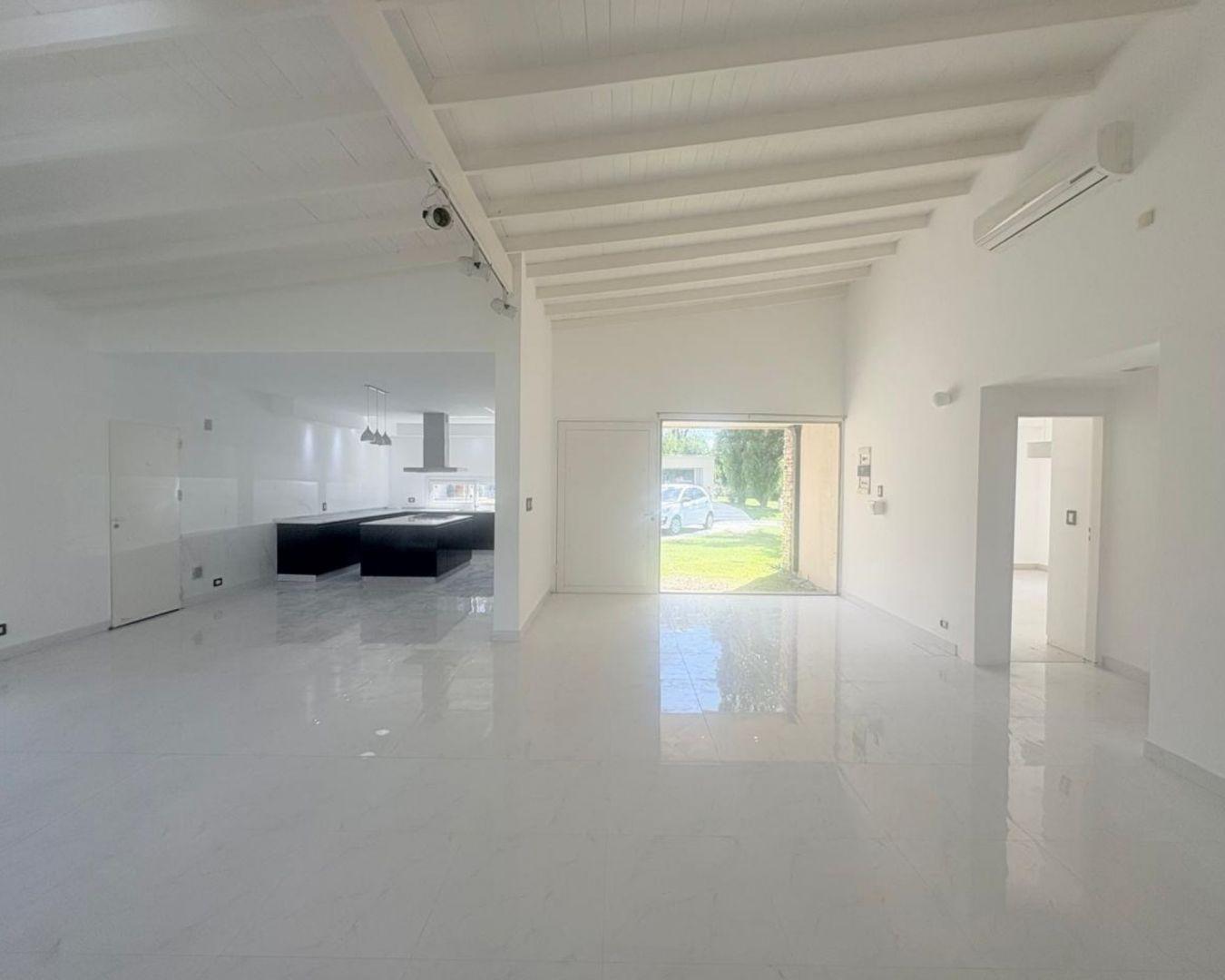 Foto de VENTA CASA COMARCAS DEL LUJÁN, imagen 4