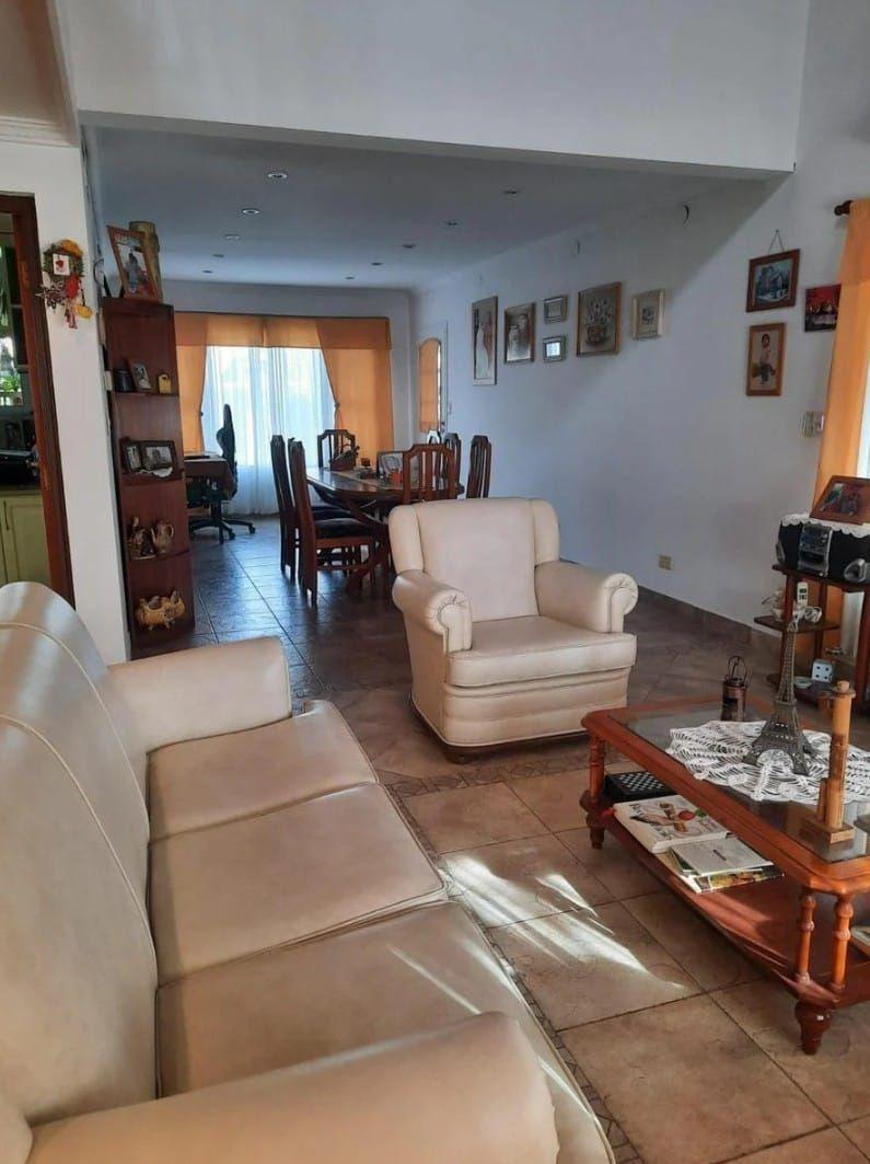 Foto de Casa 6 ambientes. | horacio quiroga al 4900, imagen 2