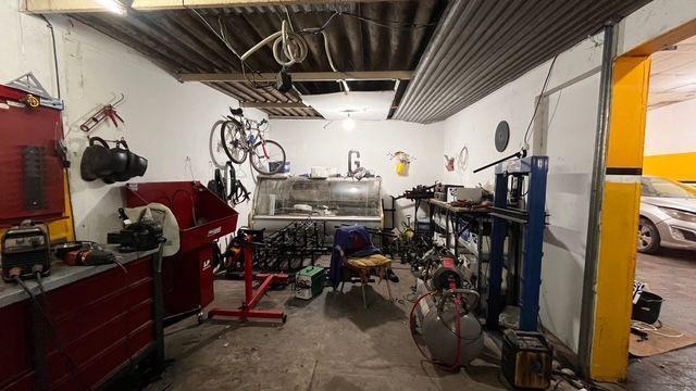 Foto de VENTA GALPON Y LOCAL SOBRE AVENIDA - MORÓN, imagen 4