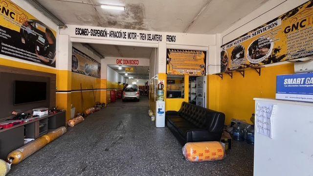 Foto de VENTA GALPON Y LOCAL SOBRE AVENIDA - MORÓN, imagen 2
