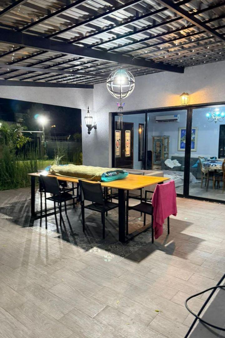 Foto de VENTA CASA MORENO BARRIO SEMIABIERTO, imagen 2