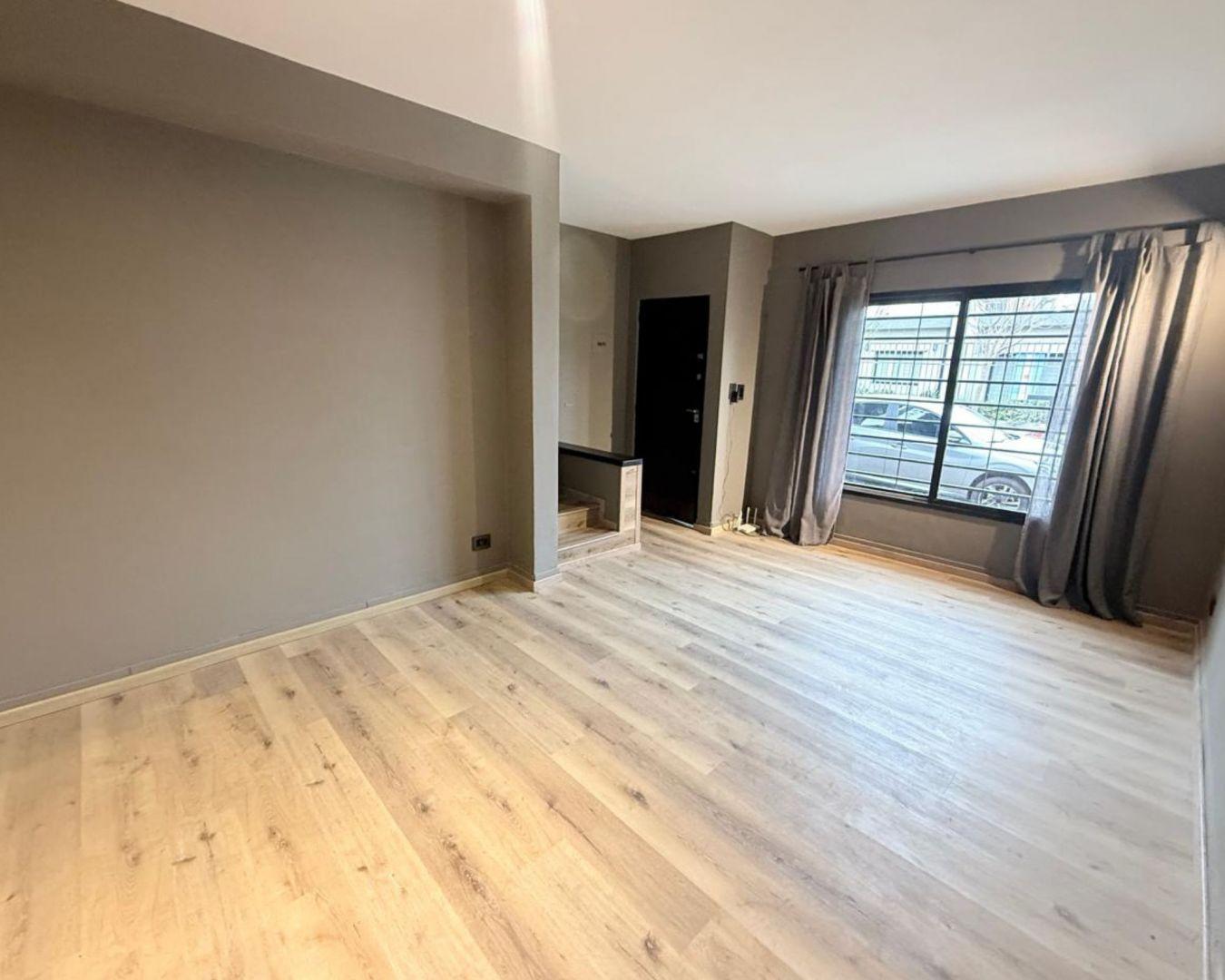 Foto de VENTA CASA CASTELAR APTO CREDITO, imagen 2