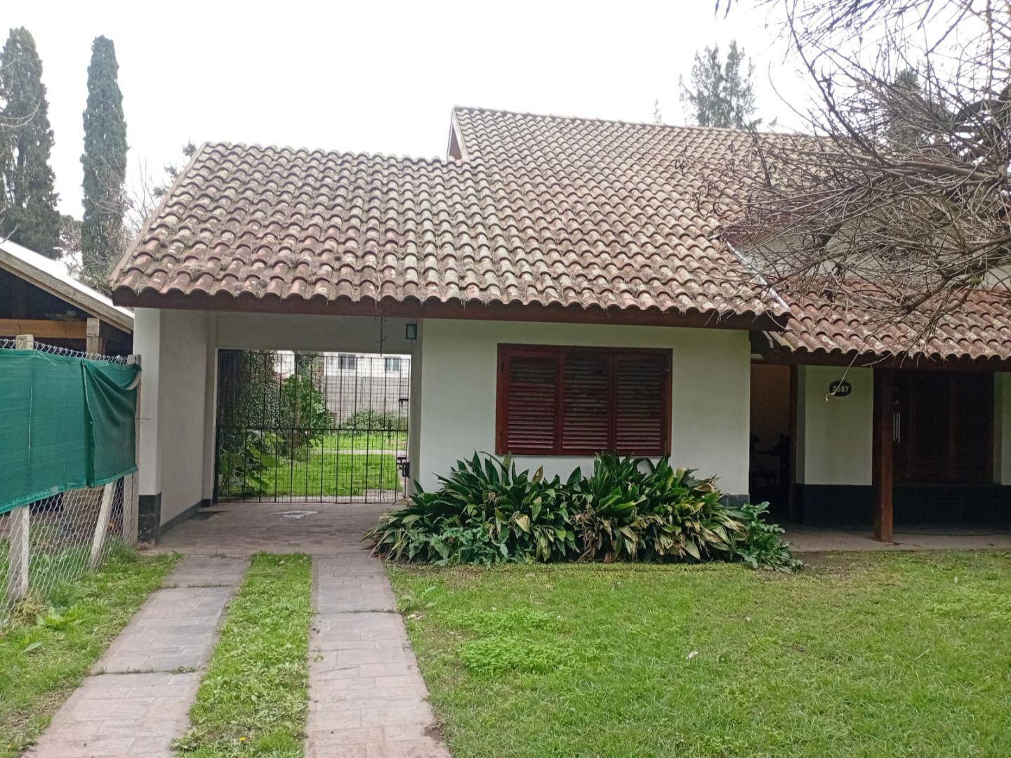 Foto de Venta casa en Parque Leloir, imagen 1