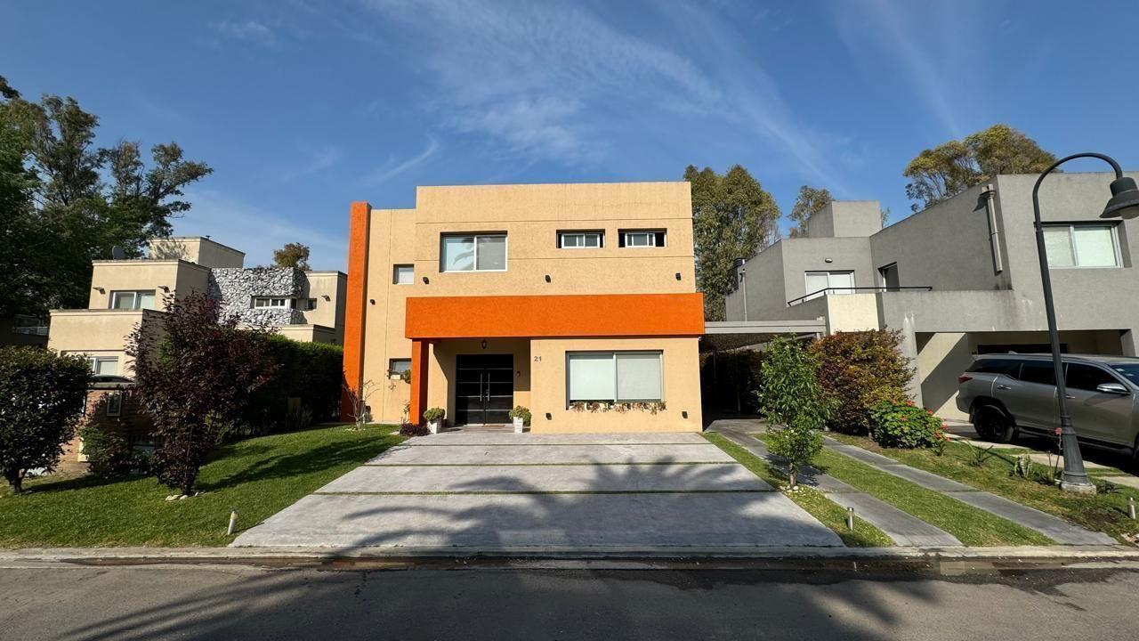 Foto de Venta casa en Parque Leloir, imagen 4