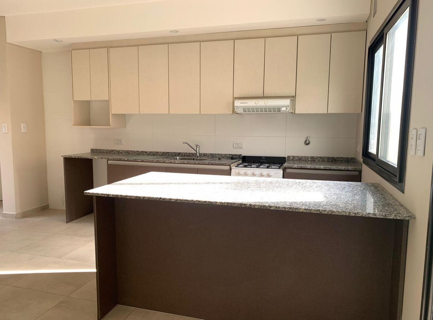 Foto de Alquiler Casa Pinares de Furlotti 1000, imagen 2