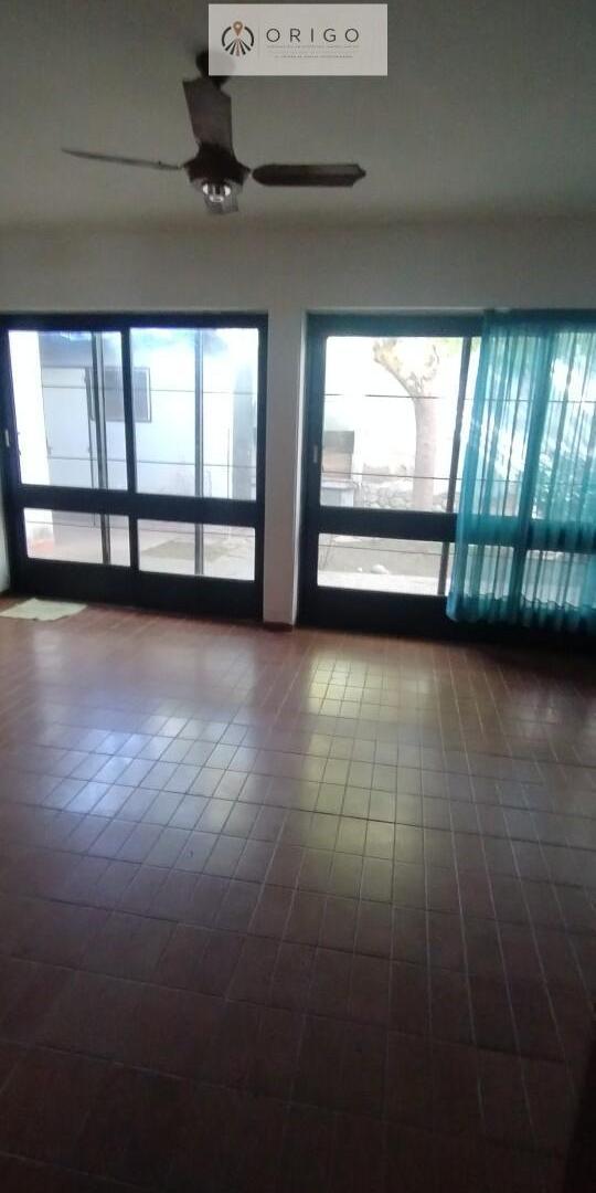 Foto de ALQUILAMOS HERMOSA CASA TIPO CHALET AMERICANO EN BARRIO BOMBAL GODOY, imagen 3