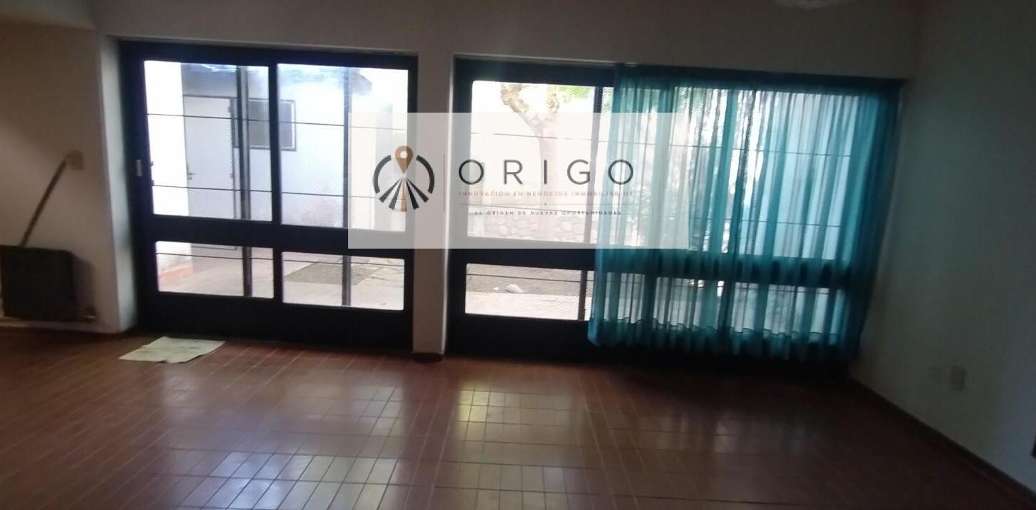 Foto de ALQUILAMOS HERMOSA CASA TIPO CHALET AMERICANO EN BARRIO BOMBAL GODOY, imagen 2