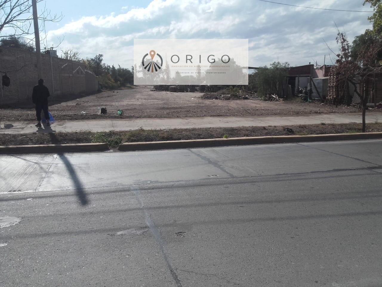Foto de OPORTUNIDAD GRAN LOTE EN CARRIL RODRIGUEZ PEñA, imagen 2