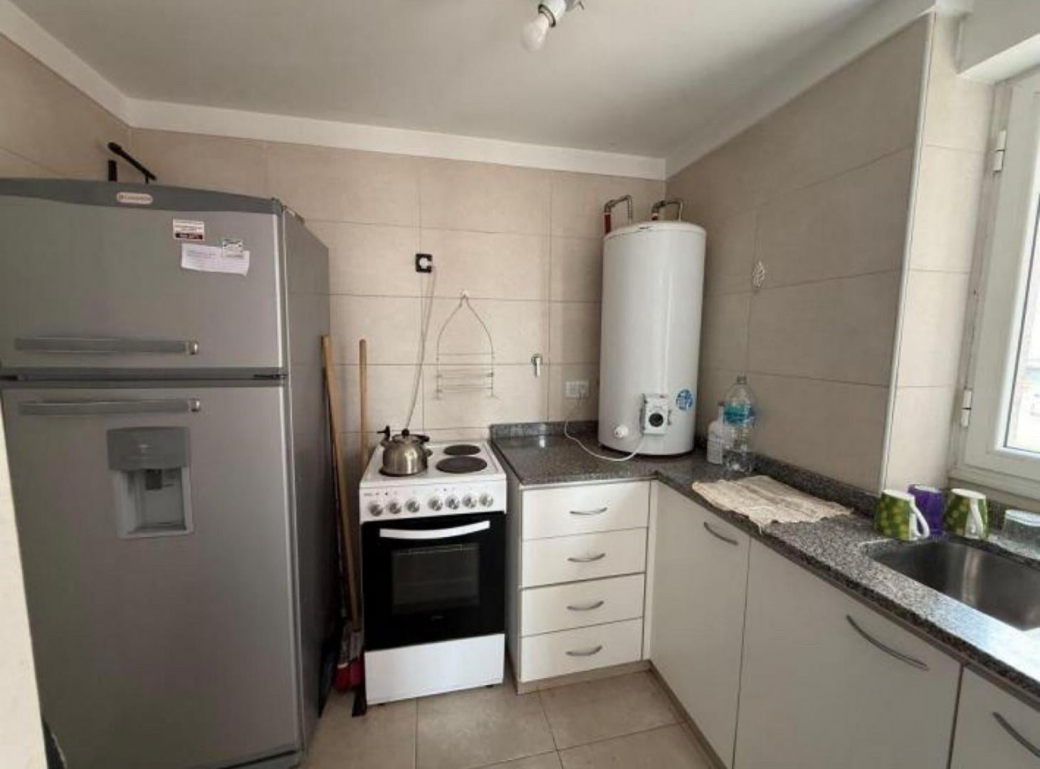 Foto de VENTA Departamento 2 amb con cochera - La Perla, imagen 4
