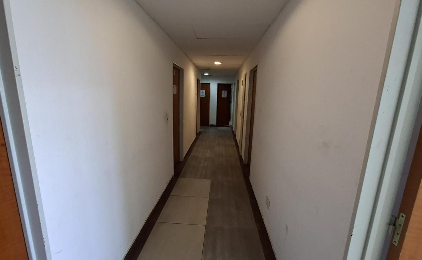Foto de Oficina Comercial al frente apto profesional excelente ubicación, imagen 5
