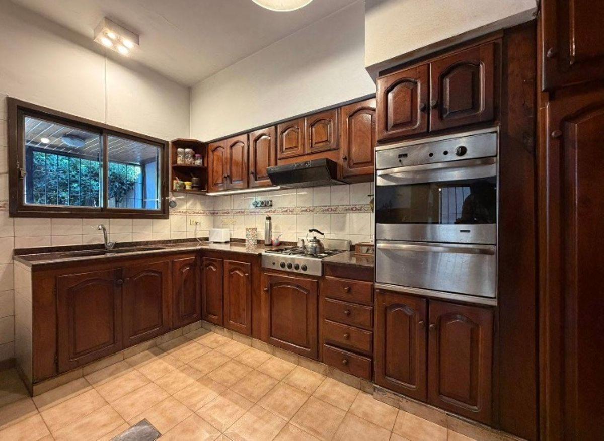 Foto de Excelente oportunidad, Casa de 200 m² con 3 dormitorios en venta en, imagen 3