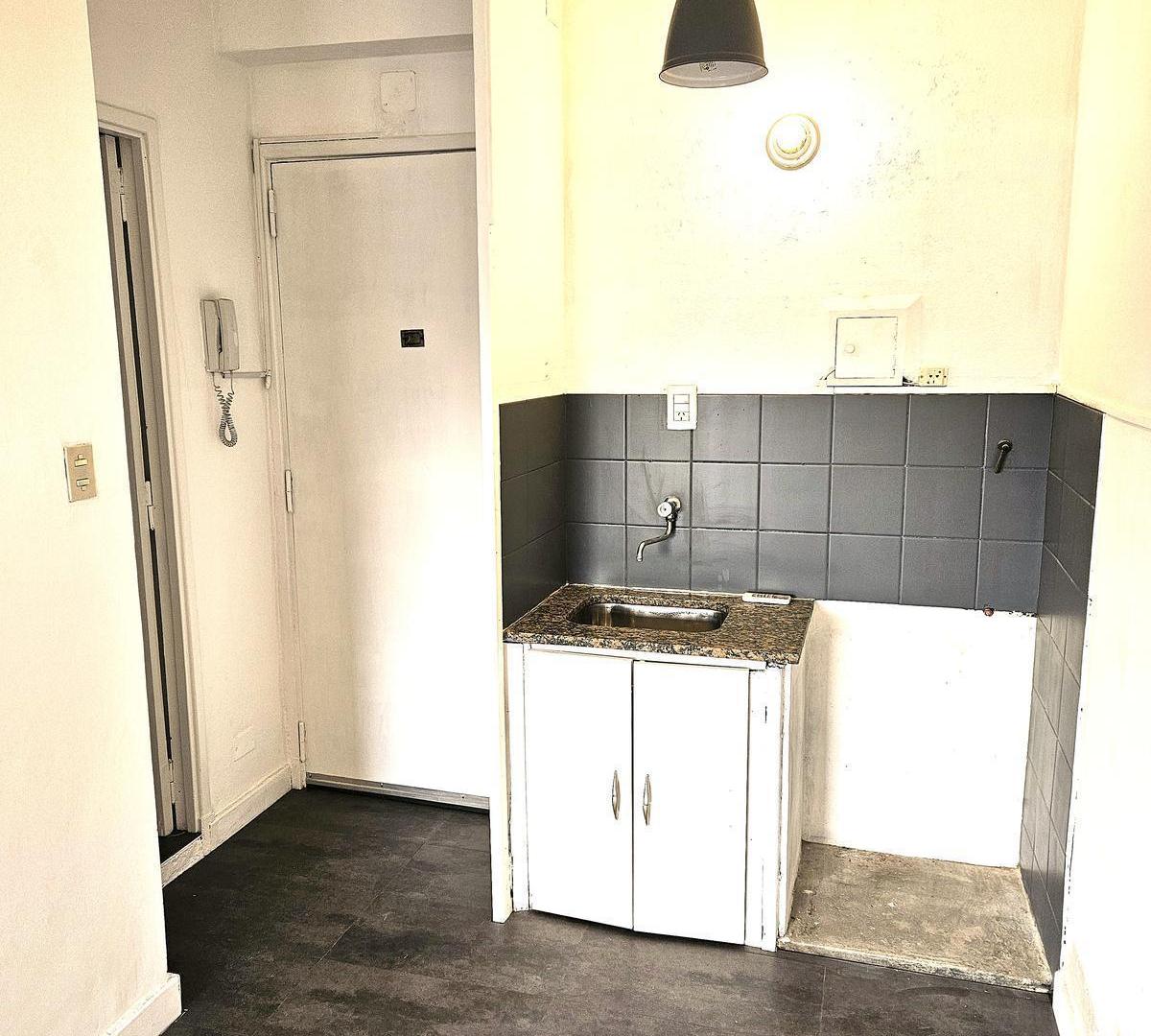 Foto de En venta Departamento en Balvanera monoambiente con balcon Apto Credito, imagen 4