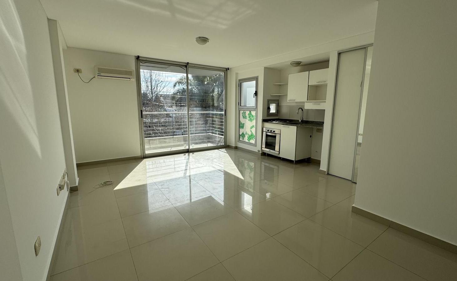 Foto de Departamento en alquiler monoambienteCastelar Norte, imagen 3