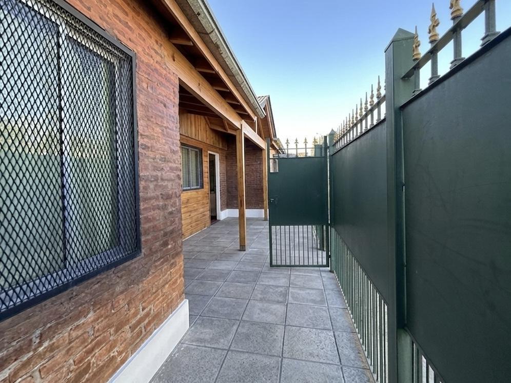 Foto de Venta de Local (Apto profesional: Consultorio, Jardin) en Manuel, imagen 1