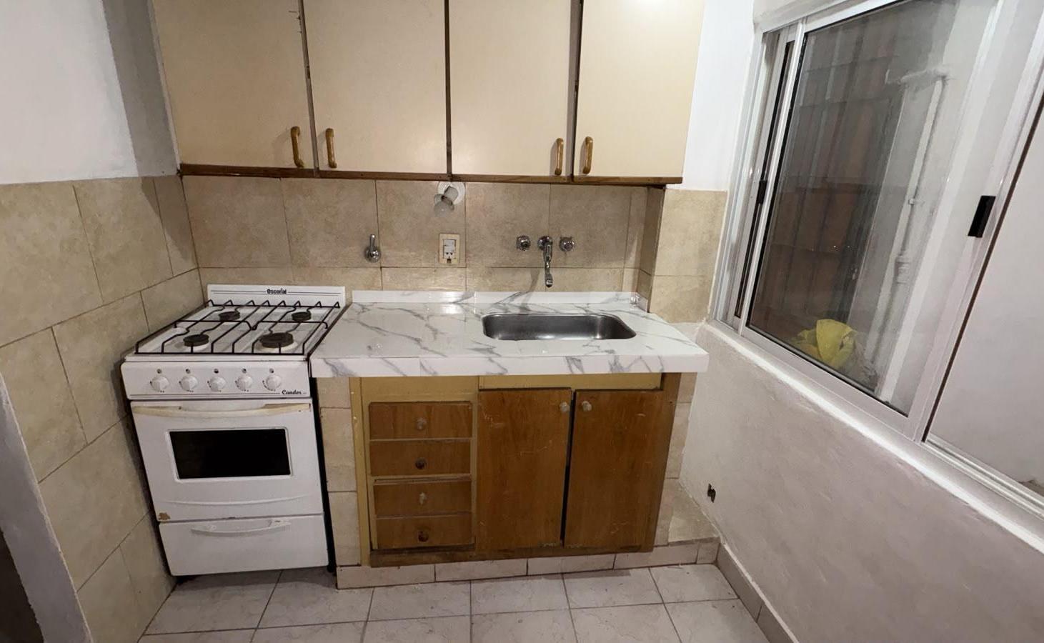 Foto de VENTA PH 2 AMBIENTES, CON PATIO, PLANTA BAJA. APTO CREDITO, imagen 2