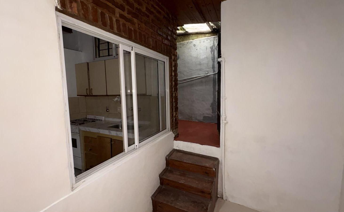 Foto de VENTA PH 2 AMBIENTES, CON PATIO, PLANTA BAJA. APTO CREDITO, imagen 4