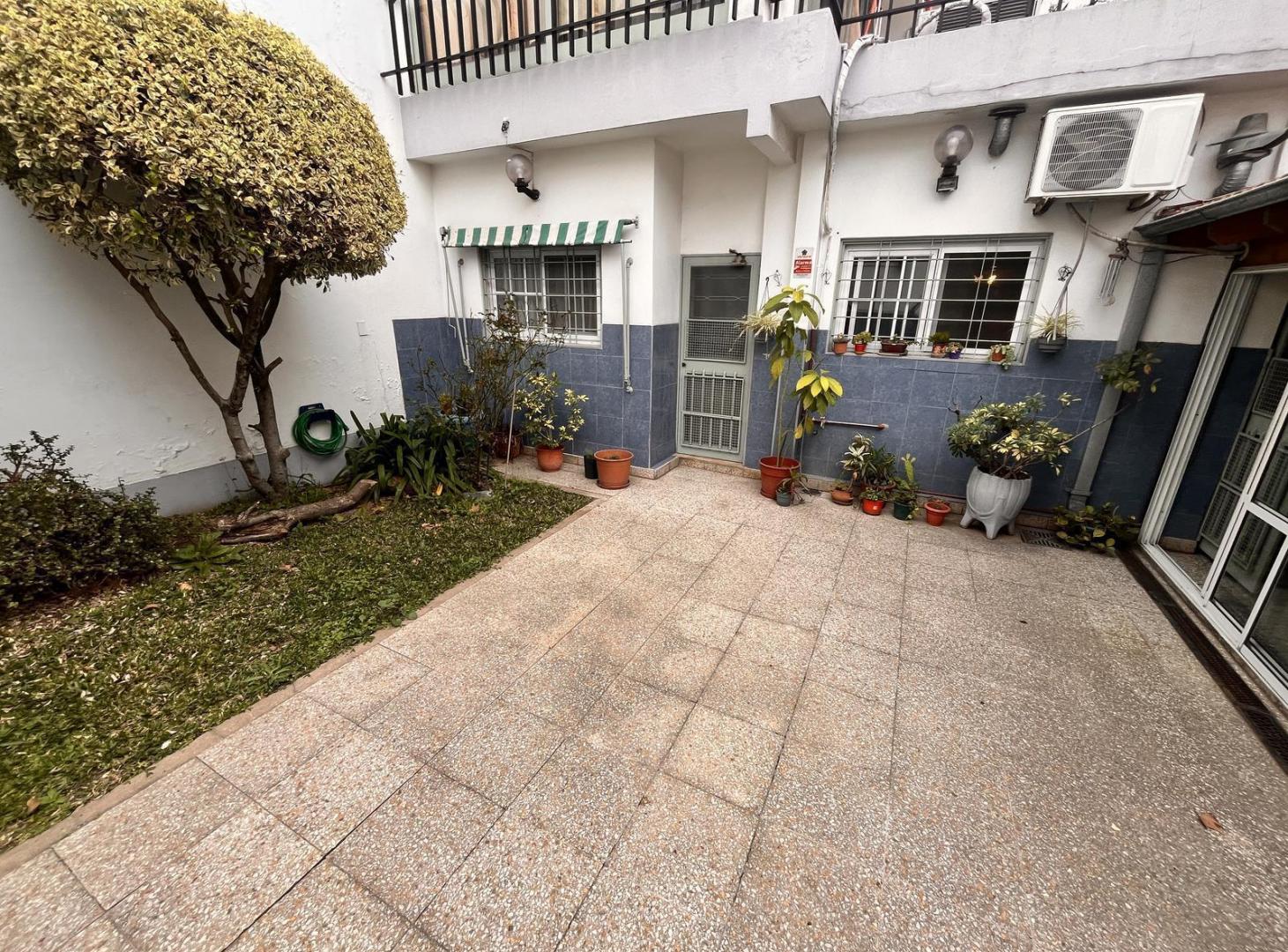 Foto de Casa en venta con terraza y jardin 3 habitaciones, apta credito, Tres, imagen 2