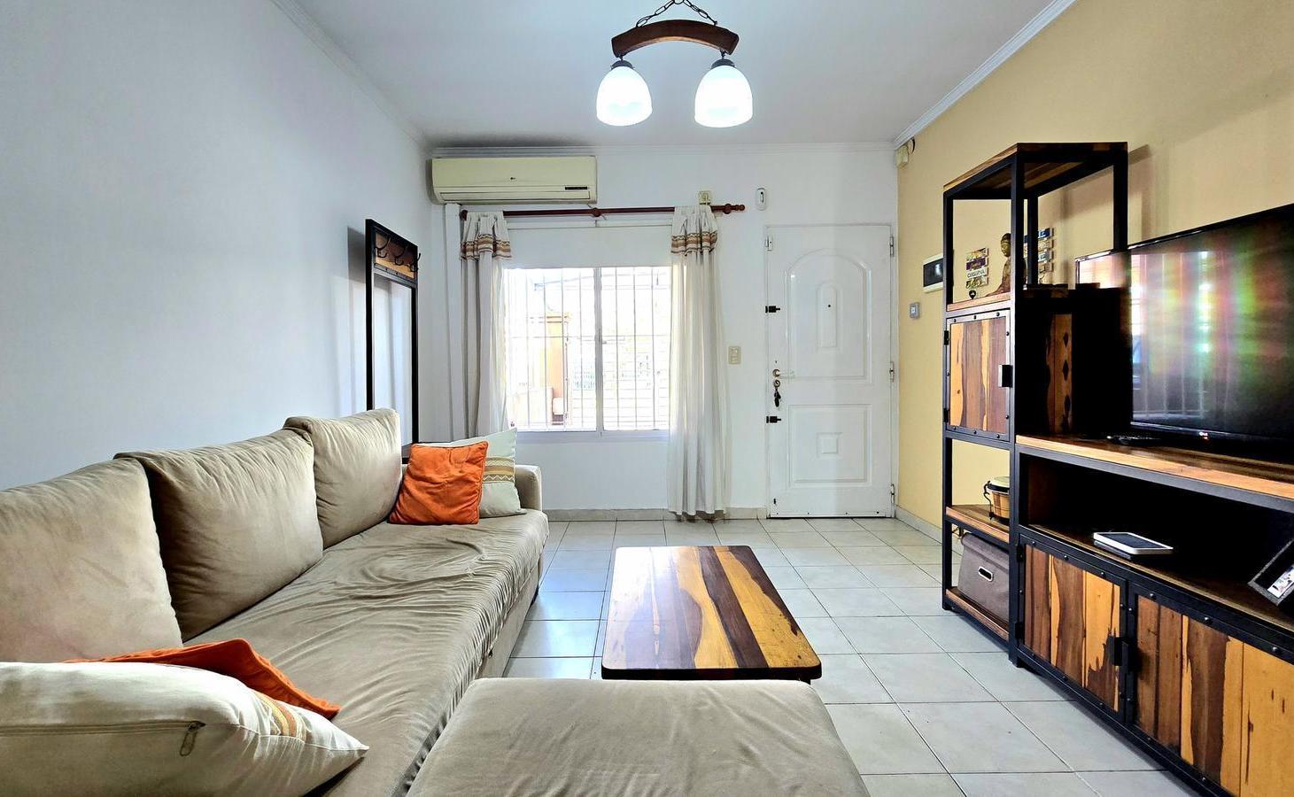Foto de DUPLEX EN VENTA 4 AMBIENTES JOSE LEON SUAREZ, imagen 3